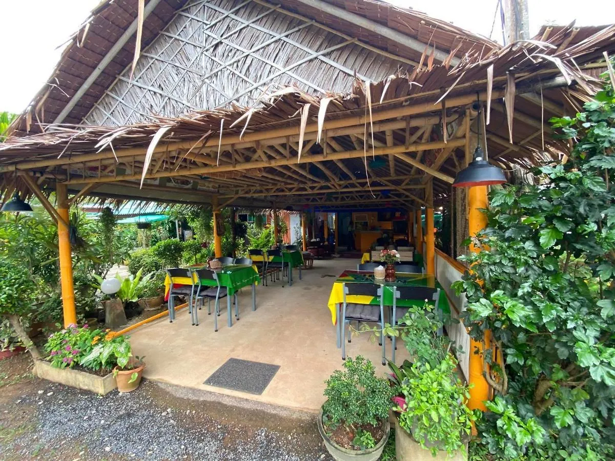 ** Hotel Thai Smile Bungalows Koh Lanta Thailand